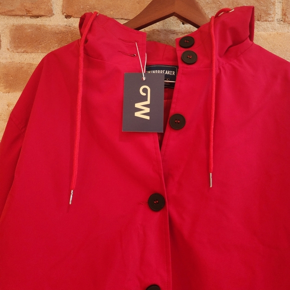 Windbreaker Red Raincoat / Wind Protectant Jacket with Black Buttons NWT Sz M - Picture 3 of 11